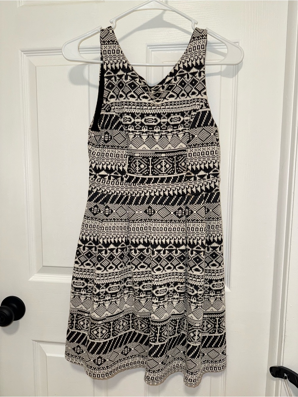 Monteau Black and White Sleeveless Patterned Mini Dress 🖤🤍